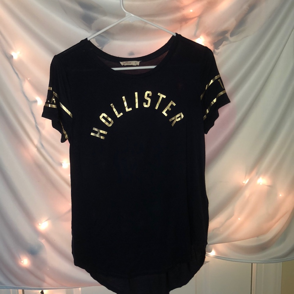 Hollister Tee